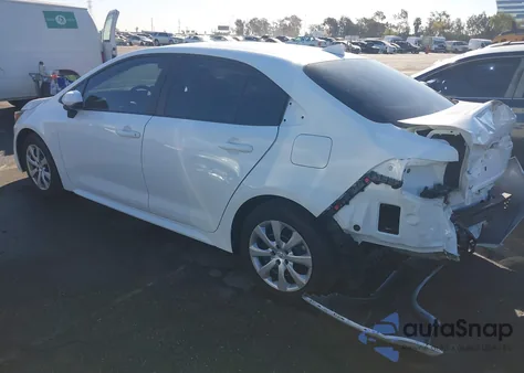 2021 Toyota Corolla Le z USA, uszkodzony, nr VIN 5YFEPMAEXMP217988
